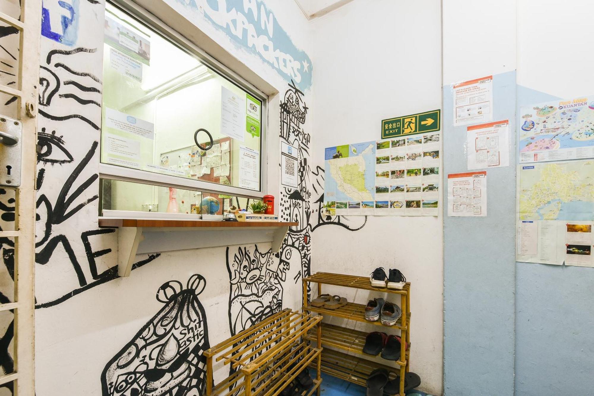 Spot On 89872 Kuantan Backpackers Otel Dış mekan fotoğraf