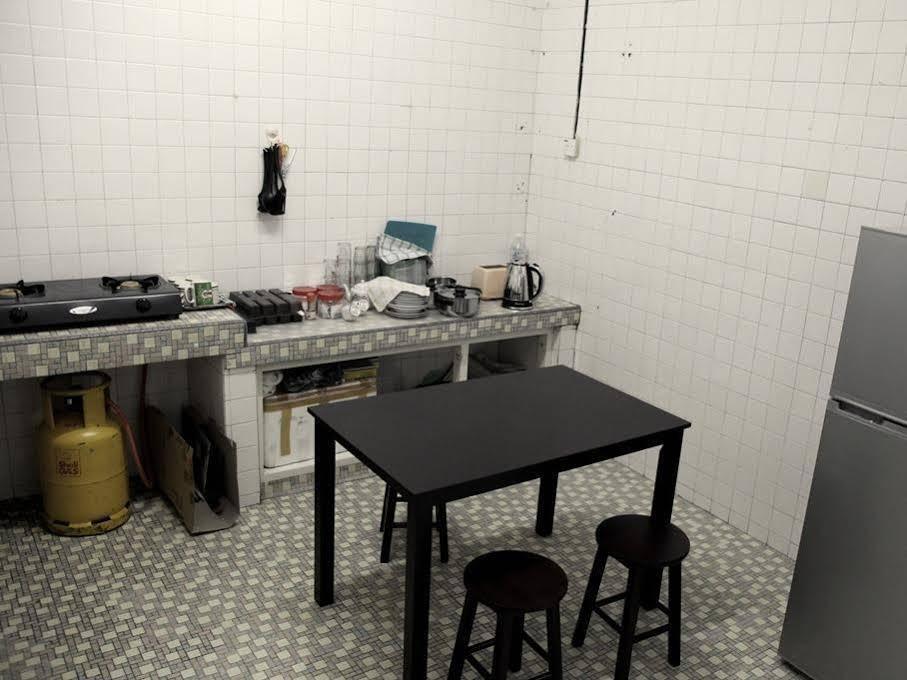 Spot On 89872 Kuantan Backpackers Otel Dış mekan fotoğraf